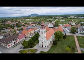 Érseki szentmise a devecseri Páduai Szent Antal templomból
