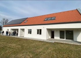 Átadták a Bocskai utcai társasházakat
