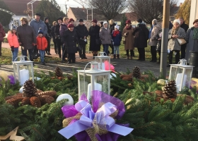 Advent első vasárnapja Devecserben