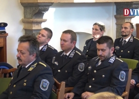 Elismerések átadása a rendvédelmi dolgozóknak