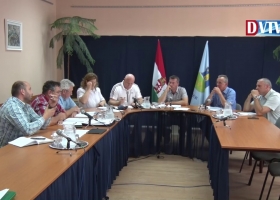 Devecser Város Önkormányzatának 2017.07.19-i Képviselő-testületi ülése