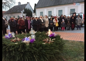 Advent első vasárnapja Devecserben