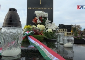 Nemzeti Gyásznapon emlékeztek az ’56-osokra